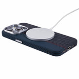 iPhone 14 Pro - EIDERWOOD-mønstret karbondeksel - MagSafe-kompatibel - Mørkfarget mønster