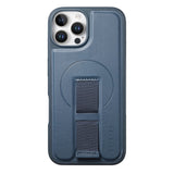 iPhone 12 / 12 Pro - Hårdt Plastik Cover m. Kunstlæder Bagside & Fingerrem - MagSafe Kompatibel - Blå