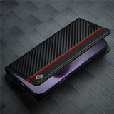 LC.IMEEKE iPhone 18 Pro / 17 Pro Kunstlæder Flip Cover m. Kortholder & Ståfunktion - Sort / Rød Vertikal Stribe