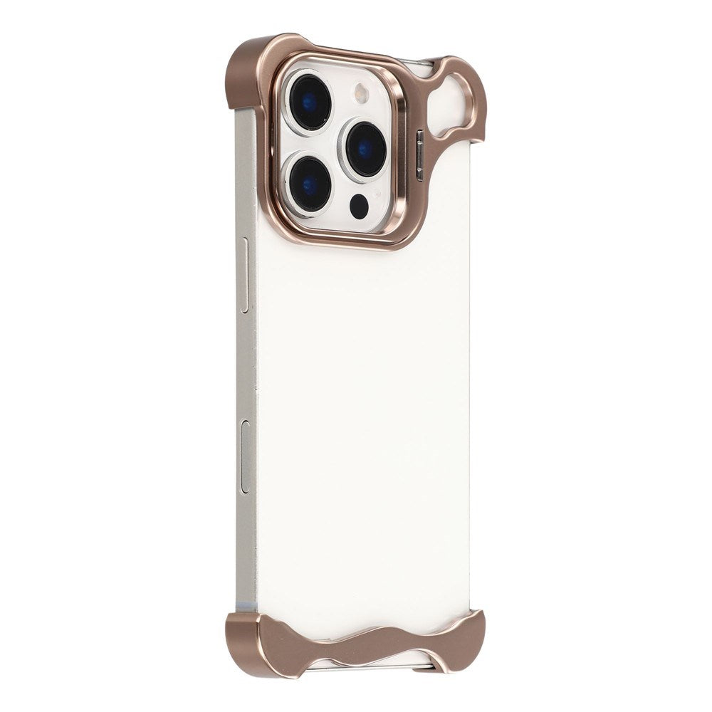 iPhone 16 Pro 2-i-1 Metal Bumper Cover - Ståfunktion & Linsebeskytter - Guld
