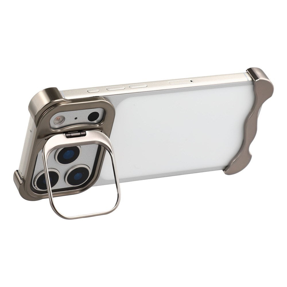 iPhone 17 Pro 2-i-1 Metal Bumper Cover - Ståfunktion & Linsebeskytter - Titanium