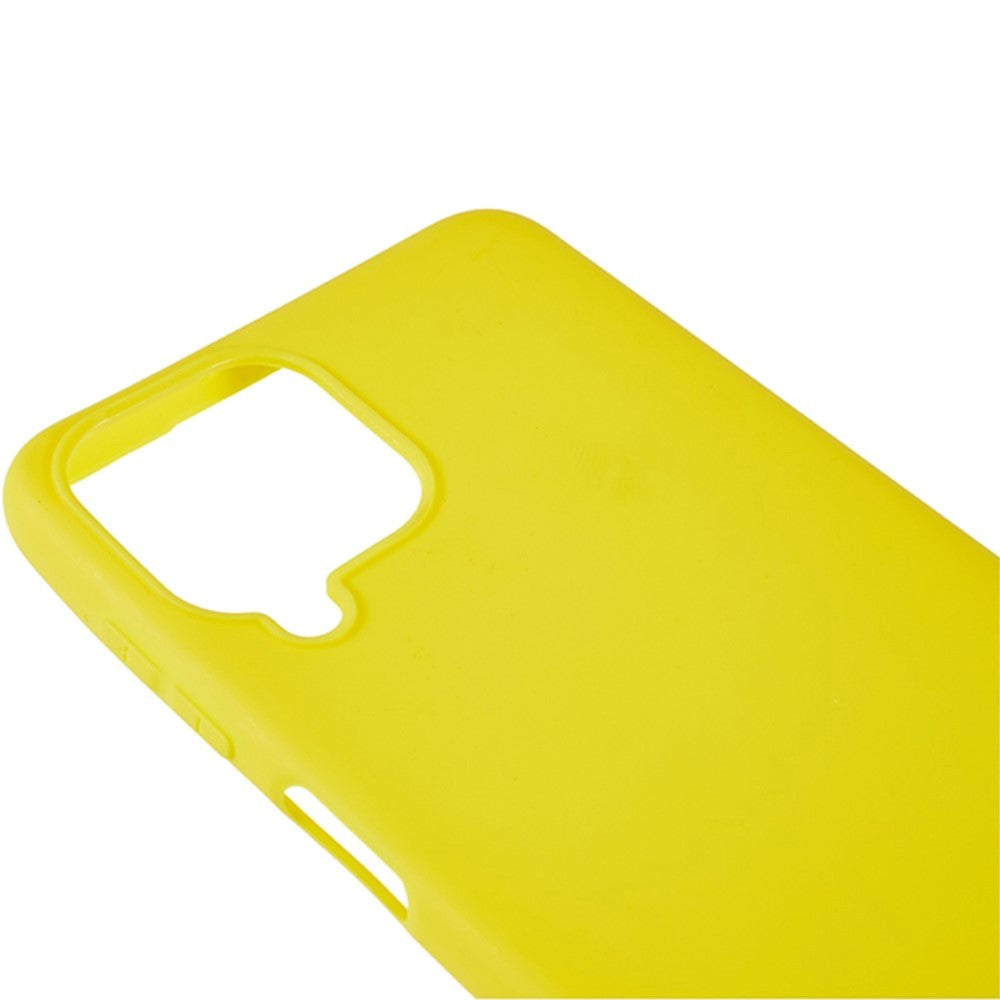 Samsung Galaxy M33 Matt fleksibelt plastbakdeksel - gul