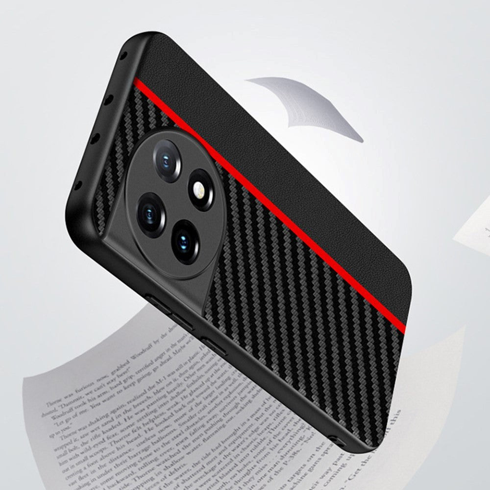 One Plus 11 TPU Carbon &amp; Faux Leather Cover - Svart / Rød