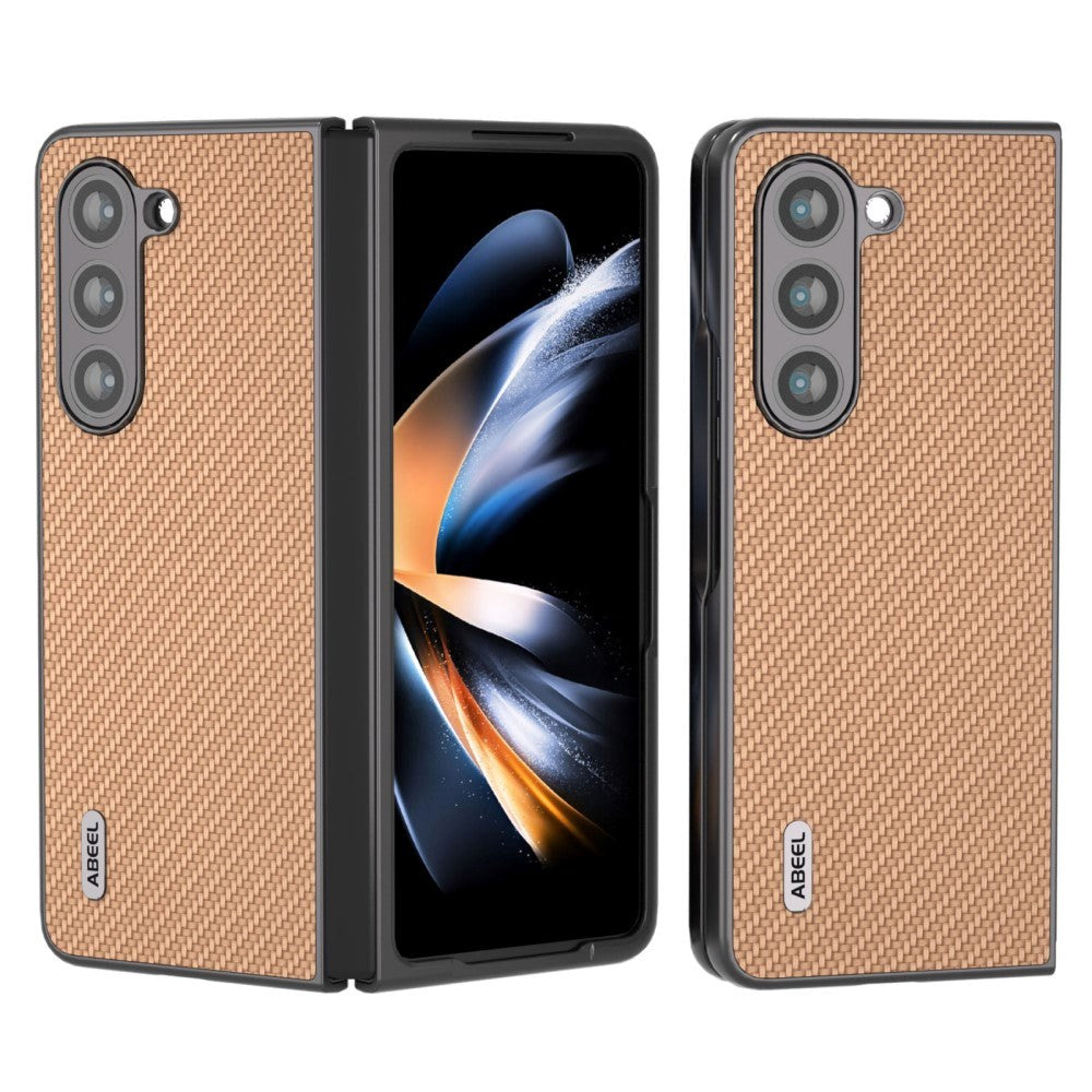 Samsung Galaxy Z Fold5 (5G) Lærdeksel Plastveske - Beige Carbon