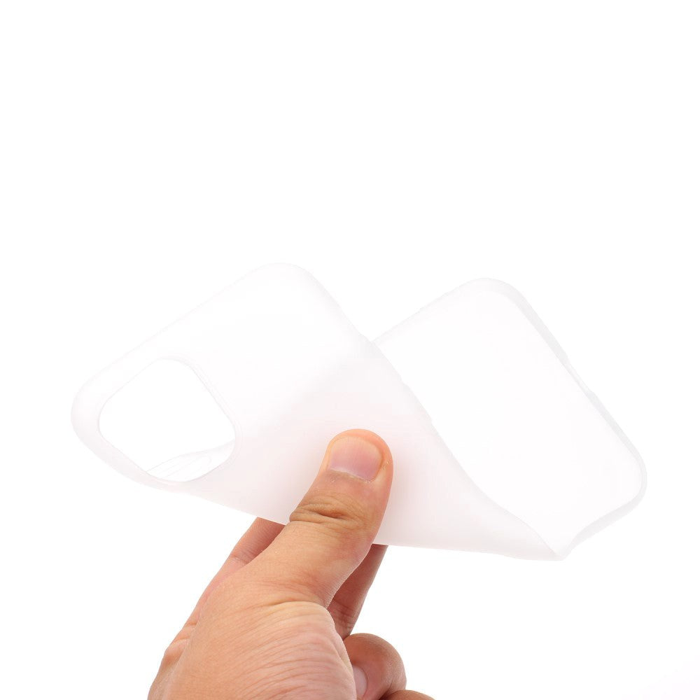 iPhone 15 Pro Max matt fleksibelt plastbakdeksel - hvit