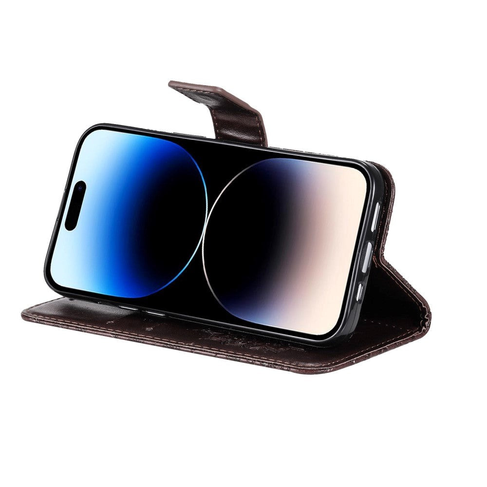 iPhone 15 Pro Leather Flip Cover m. Lommebok og stropp - Mandala Flower - Mørkebrun