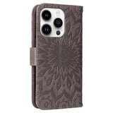 iPhone 15 Pro Leather Flip Cover m. Lommebok og stropp - Mandala Flower - Brun