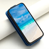 iPhone 15 vertikalt flip-deksel i kunstskinn m. Veske / Ståfunksjon / Stropp - Blå