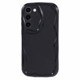 EIDERWOOD Samsung Galaxy S23+ (Plus) Fleksibelt Plastik Bagside Cover m. Bølgede Kanter - Sort