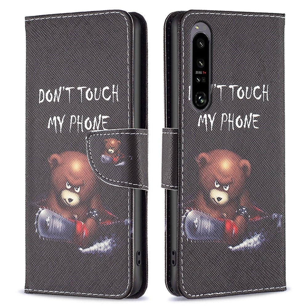 EIDERWOOD Sony Xperia 1 VI Leather Flip Cover m. Lommebok- og stativfunksjon - "Ikke rør telefonen min" - Bjørn