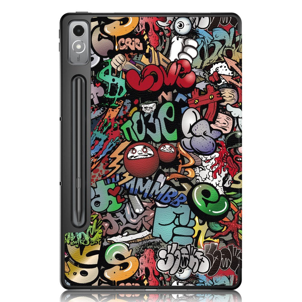 Lenovo Tab P12 Tri-Fold Leatherette Flip Cover m. Penneholder - Graffiti
