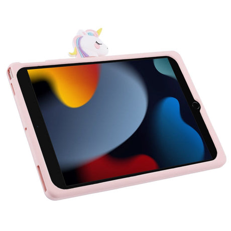 iPad 10,2" (2021 / 2020 / 2019) / iPad Pro 10,5" / iPad Air (2019) Bakdeksel for barn m. Stativ og tegneserie - Rosa