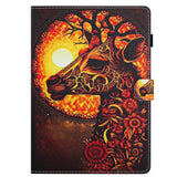 iPad 11" (2025) / iPad 10,9" (2024/2022) Leather Flip Cover m. Stativ og kortholder - Giraffe