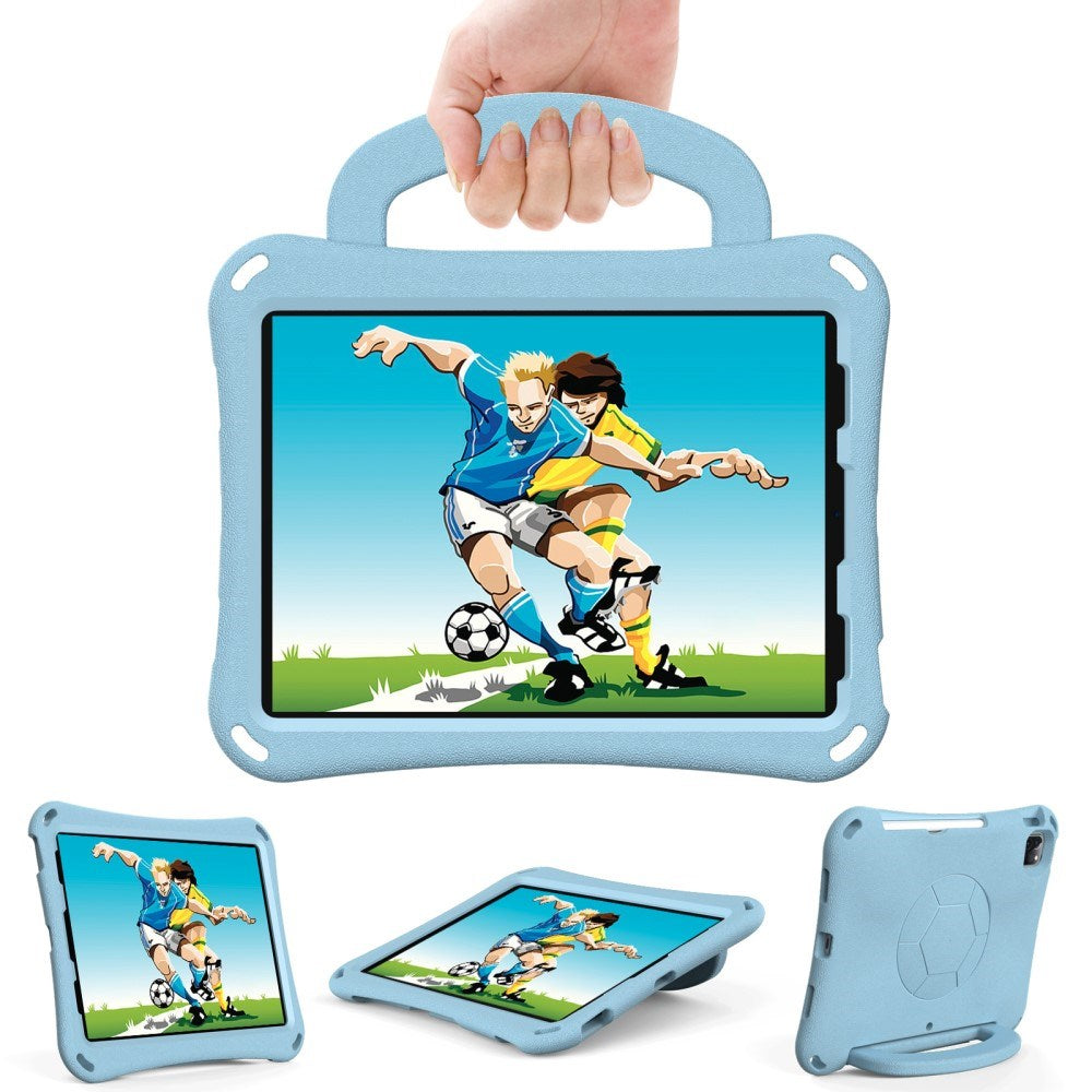 EIDERWOOD iPad Air 10,9" (2022 / 2020) / Pro 11" (2024-2018) Barnedeksel - Fotball - Stativ og håndtak - Lyseblå