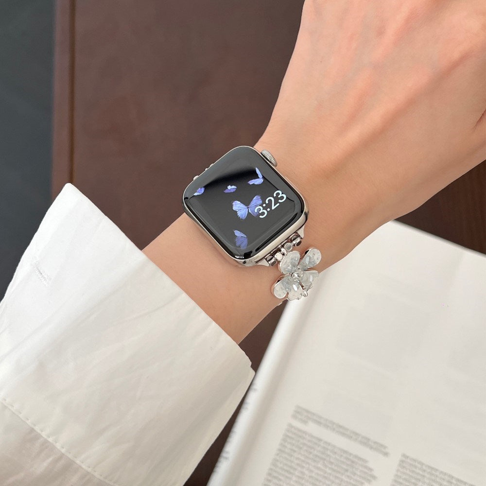 EIDERWOOD Apple Watch (38/40/SE/41/42 mm) blomsterrem - sølv / hvit