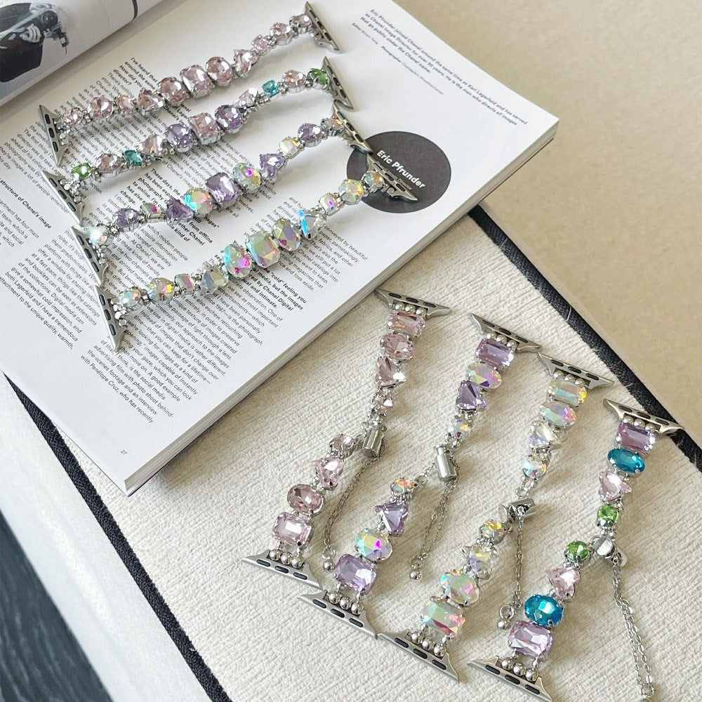 Apple Watch (38/40/SE/41/42 mm) rem med diamantdekor – rosa / elastisk