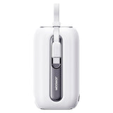 Joyroom JR-L012 Powerbank 22,5W USB-C PD w. Innebygd USB-C &amp; Lightning-kabel - 10 000 mAh - Hvit