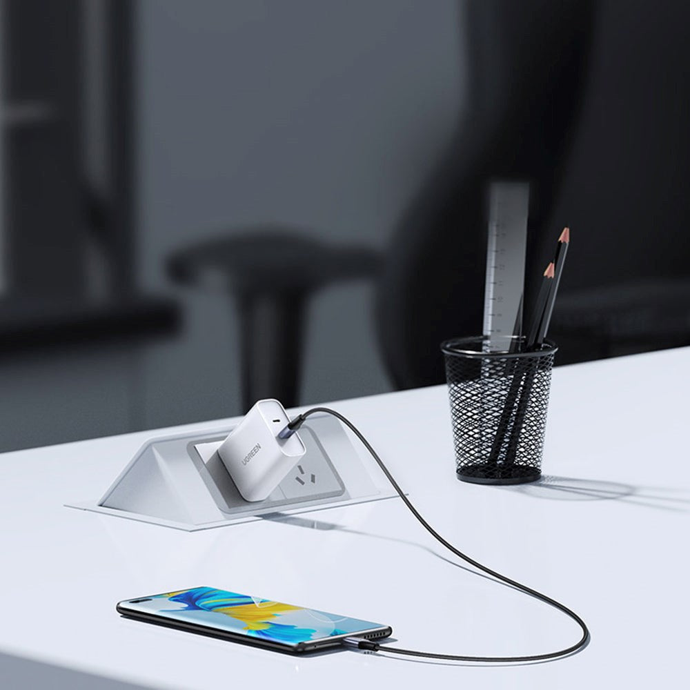 Ugreen 2m USB-C til USB-C Kabel 240W - Grå
