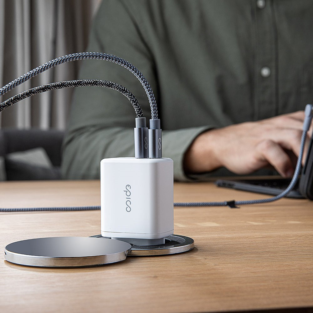 Epico Vegglader PD 45W med 2 x USB-C - Hvit