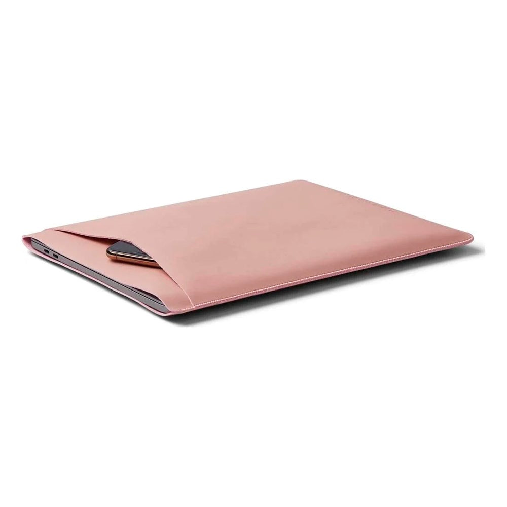 Philbert UltraSlim Vegan Leather Sleeve m. Stropp for MacBook / Laptop 15" (35,5 x 25 x 2 cm) - Rosa
