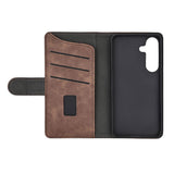 GEAR Samsung Galaxy S26 Kunstlæder Flip Cover m. Kortholder & Ståfunktion - MagSafe Kompatibel - Brun