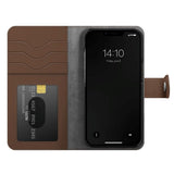 iDeal Of Sweden iPhone 15 Magnet Wallet+ Flip Deksel - Brun