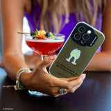 Case&amp;Me - Emily in Paris - iPhone 16 Pro-deksel - Champagne Cheers