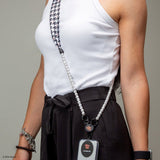 Case&amp;Me - Emily in Paris - Mobil halskjede - Paris Mønster