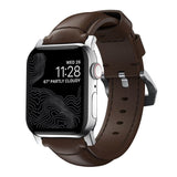 Nomad Apple Watch (42/44/SE/45/46/49 mm) Tradisjonell Horween-båndstropp – rustikk brun/sølv maskinvare