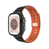 Apple Watch (42/44/SE/45/46/49mm) Fixed Silikone Urrem med Magnetisk Lukning - Sort / Orange