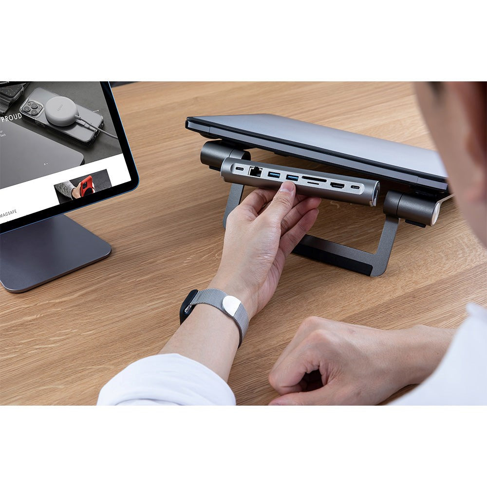 Epico 8-i-1 multiport USB-C-adapter m. Bærbar stativ - Space Grey