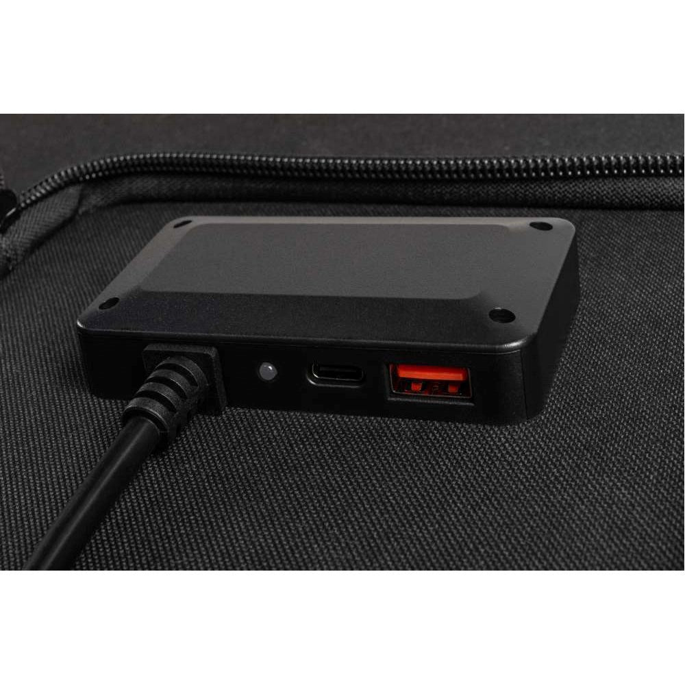 Xtorm 100W solcellepanel - 1 x USB-C, 1 x USB-A, 1 x 5,5 mm DC og 1 x MC4 - svart