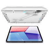 iPad Pro 13" (2025 / 2024) Spigen EZ Fit Glas.tR Skærmbeskyttelse - Case Friendly - Gennemsigtig