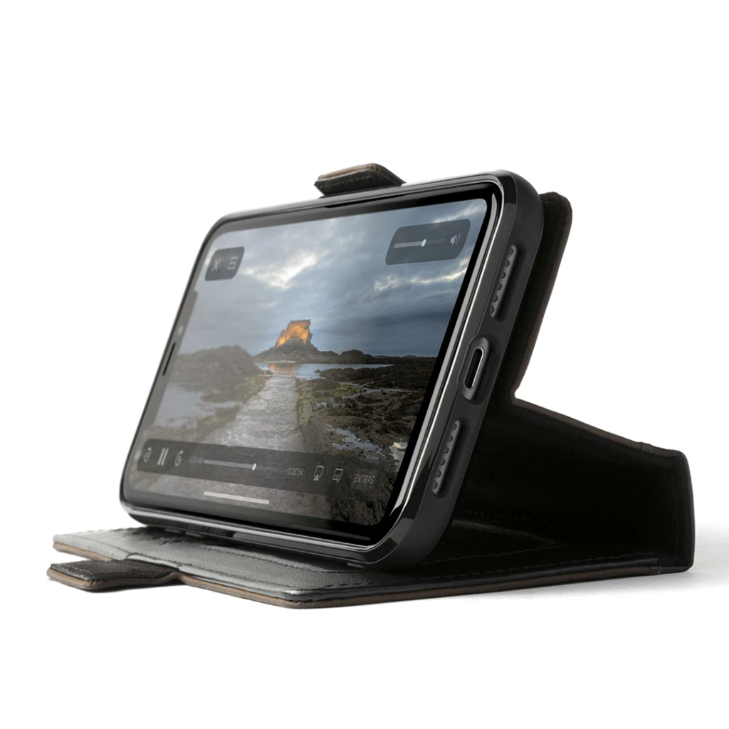 iPhone 13 Pro Max Twelve South BookBook Cover - Brun