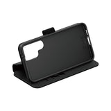 CARE by PanzerGlass Samsung Galaxy S25 Ultra Feature Lommebokveske m. Stativ - Svart