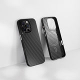 Epico iPhone 16 Pro Max Mag+ Hybrid Carbon Deksel - MagSafe-kompatibel - Svart