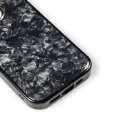 iPhone 15 iDeal Of Sweden Pearlized deksel - Svart