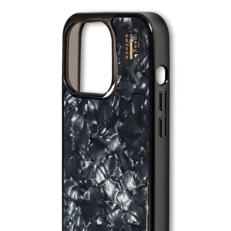 iPhone 15 iDeal Of Sweden Pearlized deksel - Svart