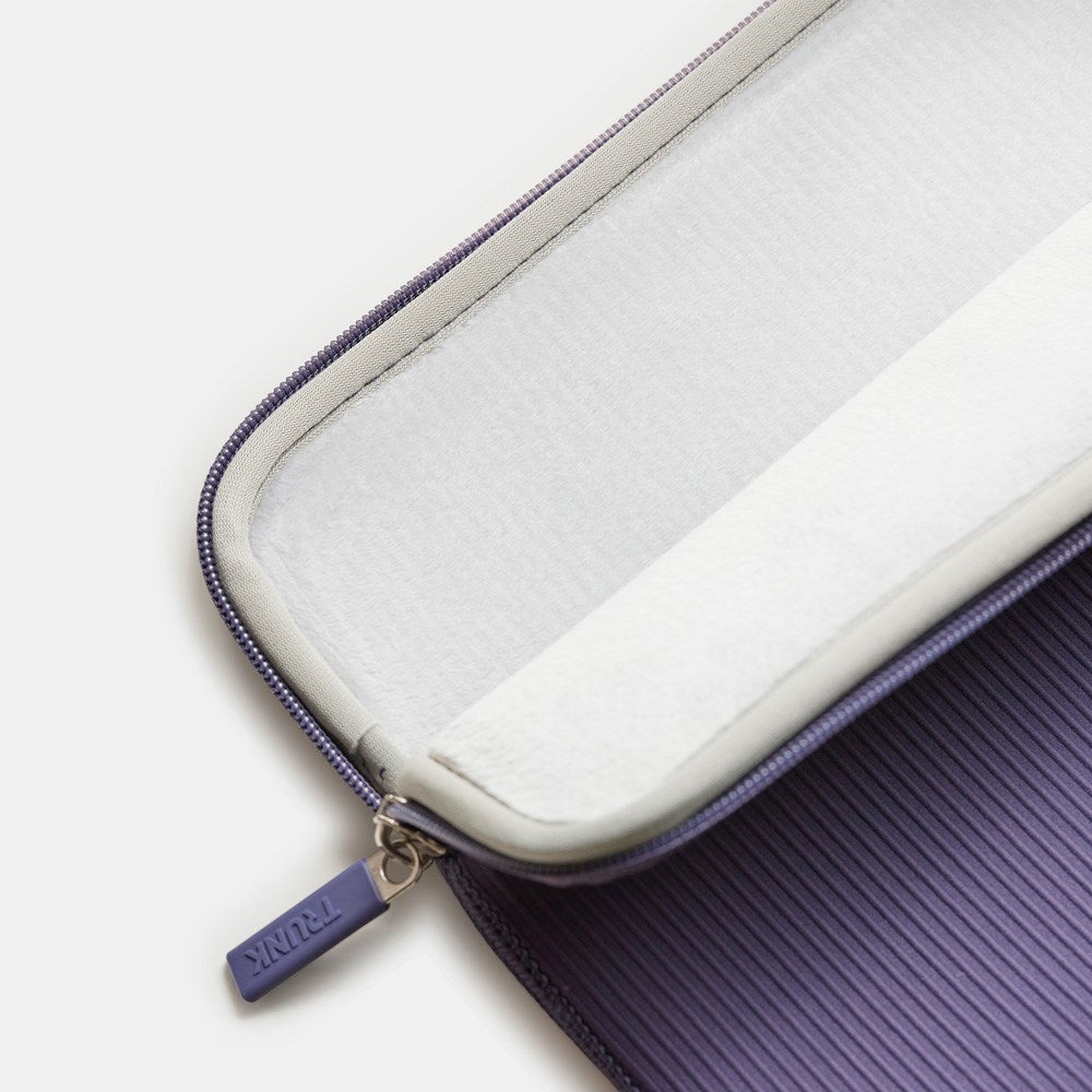 TRUNK 14" MacBook Pro fløyelsveske - lilla