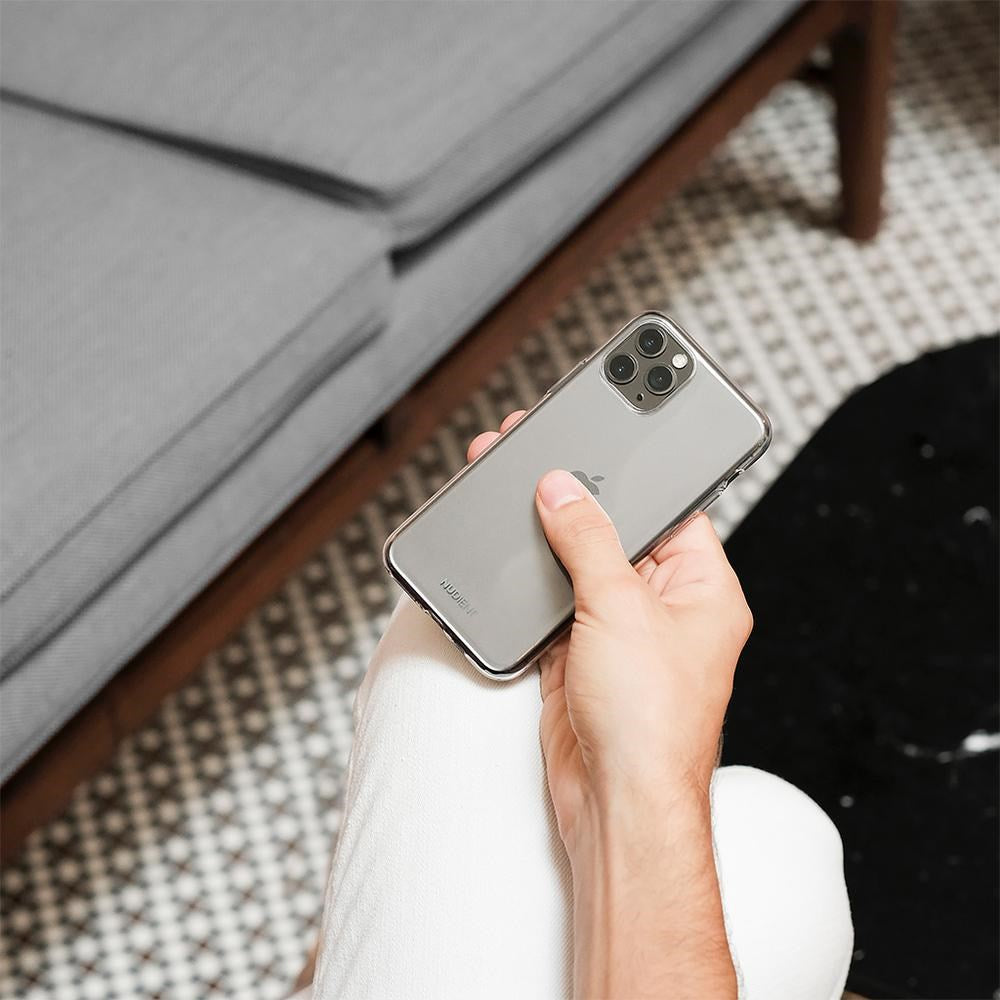 Nudient iPhone 13 Pro fleksibelt bakdeksel - gjennomsiktig